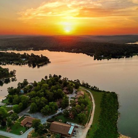 Crown Lake Resort & Spa Horseshoe Bend 外观 照片
